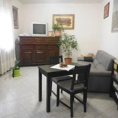 马什塔兹酒店 2*